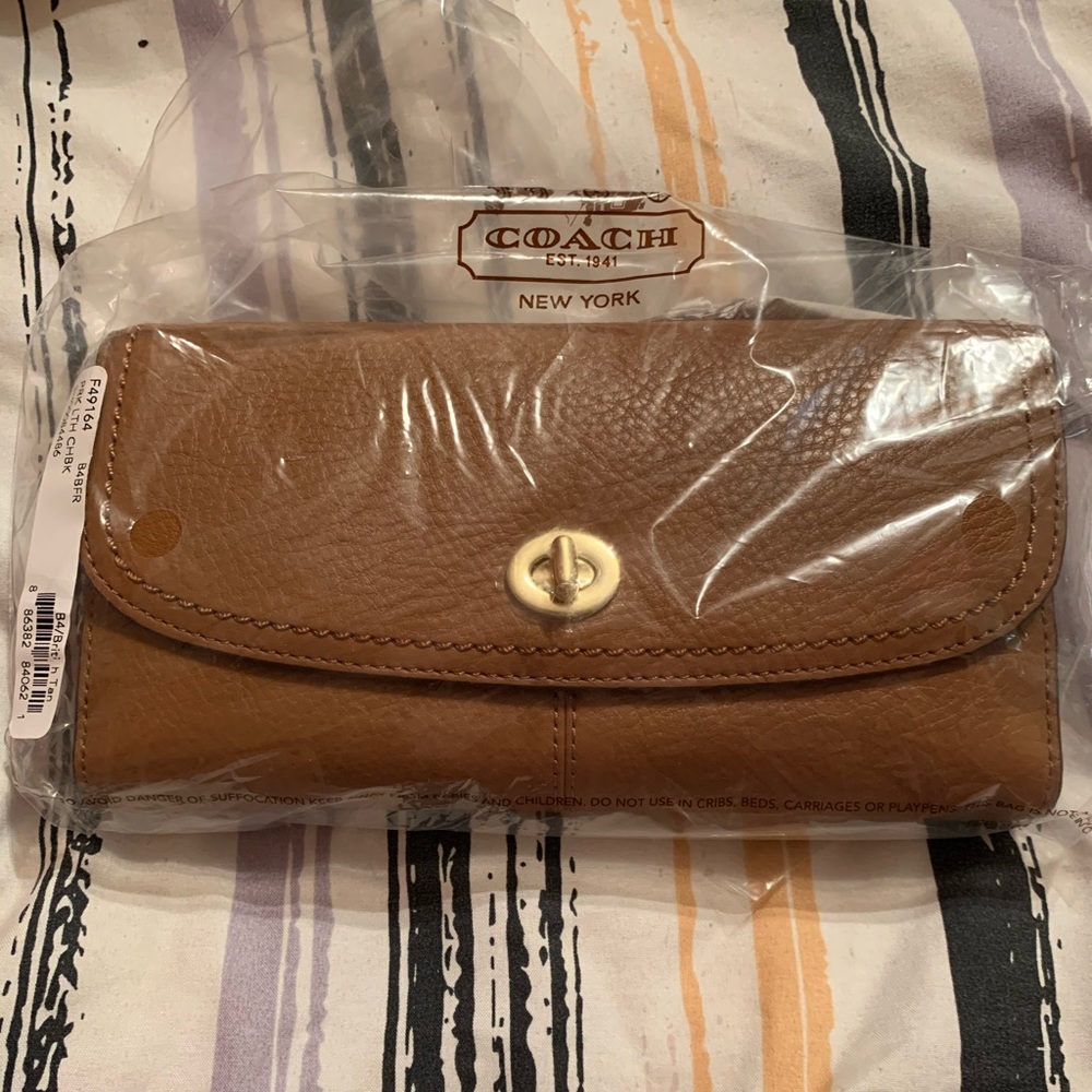 Coach Park Leather Checkbook